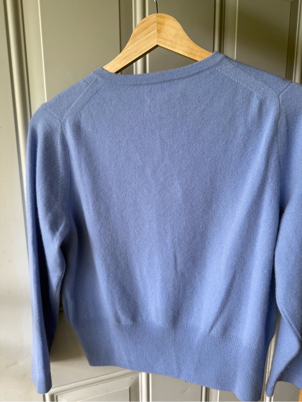 PURE Collection Cashmere Light Blue 3/4 Sleeve Crewneck Cardigan - Picture 2 of 7